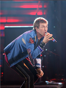 Chris Martin performing Viva La Vida at the Grammys