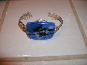 Fused glass bracelet